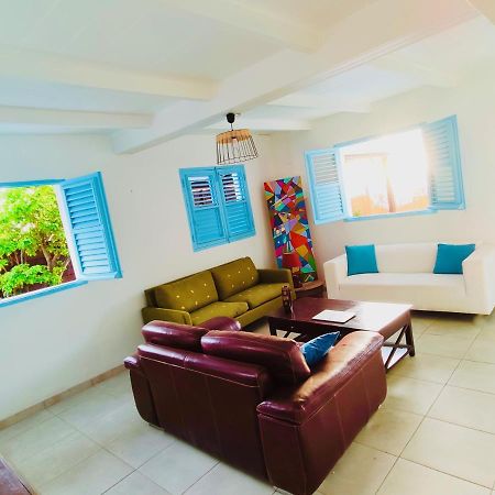 Location Maison Bleue Avec Piscine Privative Au Carbet Martinique Le Carbet Luaran gambar