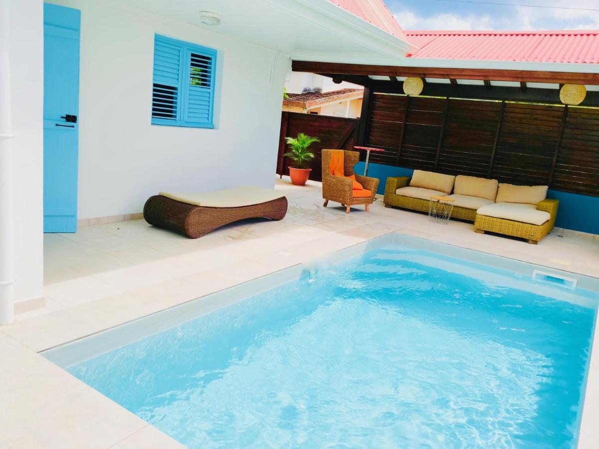 Location Maison Bleue Avec Piscine Privative Au Carbet Martinique Le Carbet Luaran gambar