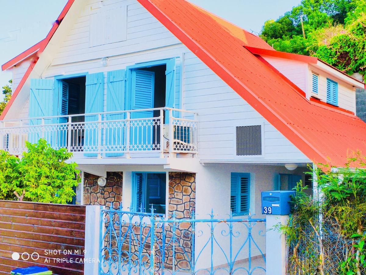 Location Maison Bleue Avec Piscine Privative Au Carbet Martinique Le Carbet Luaran gambar