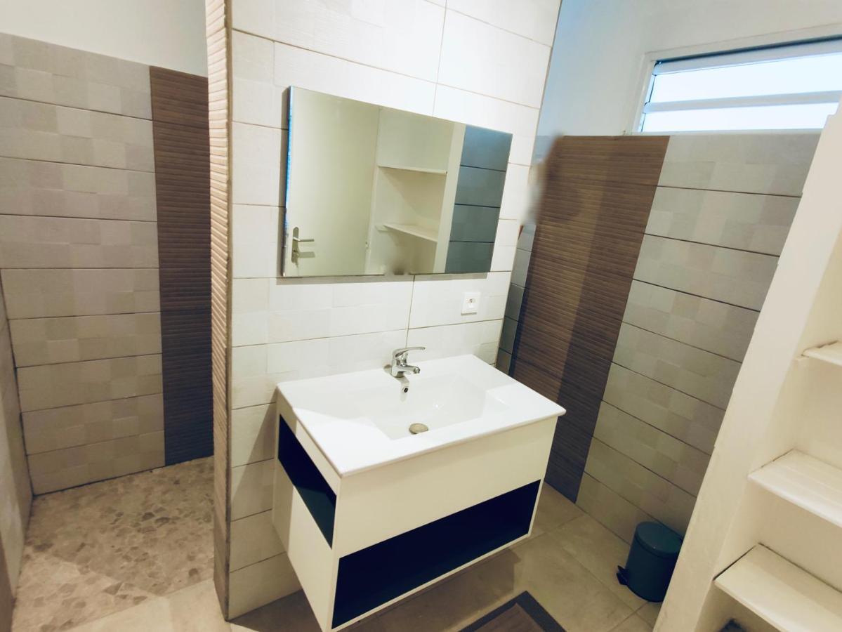 Location Maison Bleue Avec Piscine Privative Au Carbet Martinique Le Carbet Luaran gambar